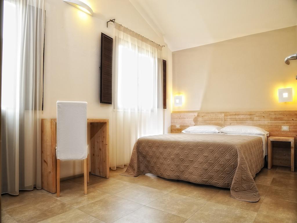 B&B Le Cale Santa Maria Navarrese Phòng bức ảnh