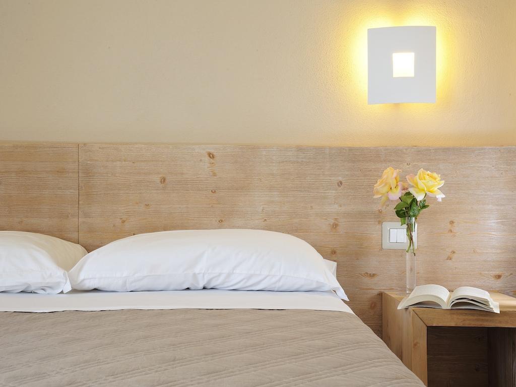B&B Le Cale Santa Maria Navarrese Phòng bức ảnh
