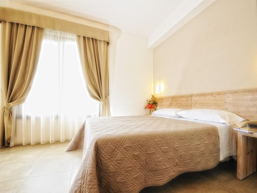 B&B Le Cale Santa Maria Navarrese Phòng bức ảnh